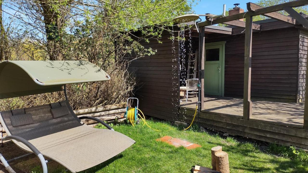 Grosse Wohnung / Haushaelfte In Peetzig Am See Angermunde Exterior foto