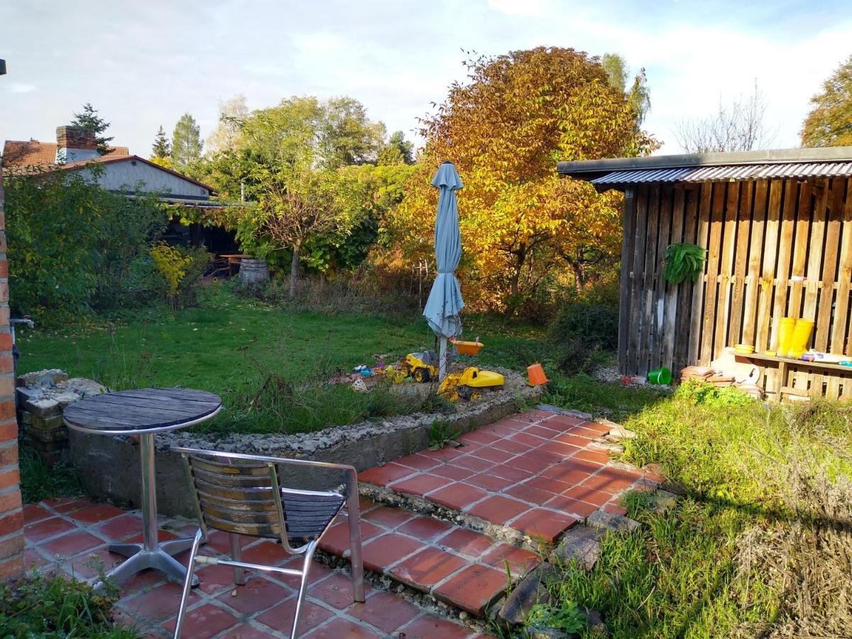 Grosse Wohnung / Haushaelfte In Peetzig Am See Angermunde Exterior foto