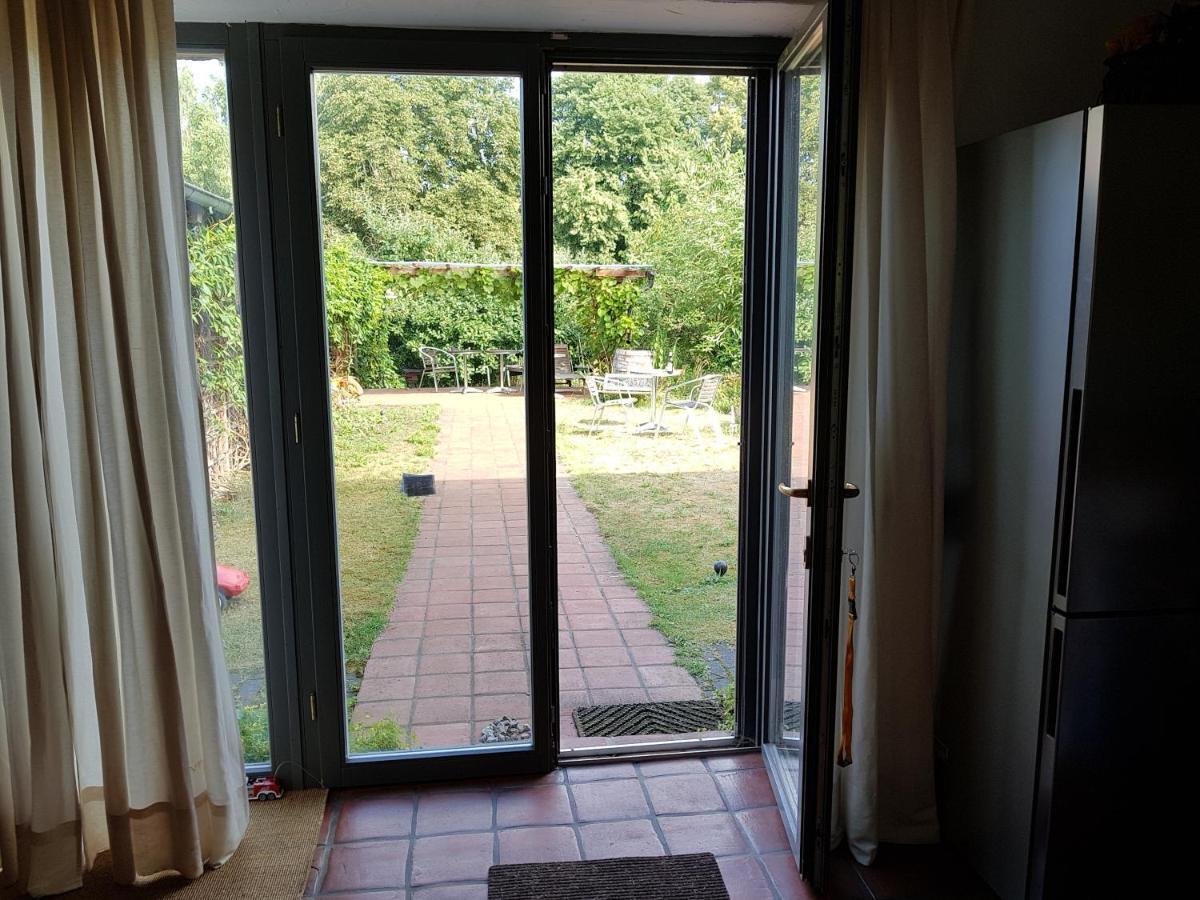 Grosse Wohnung / Haushaelfte In Peetzig Am See Angermunde Exterior foto