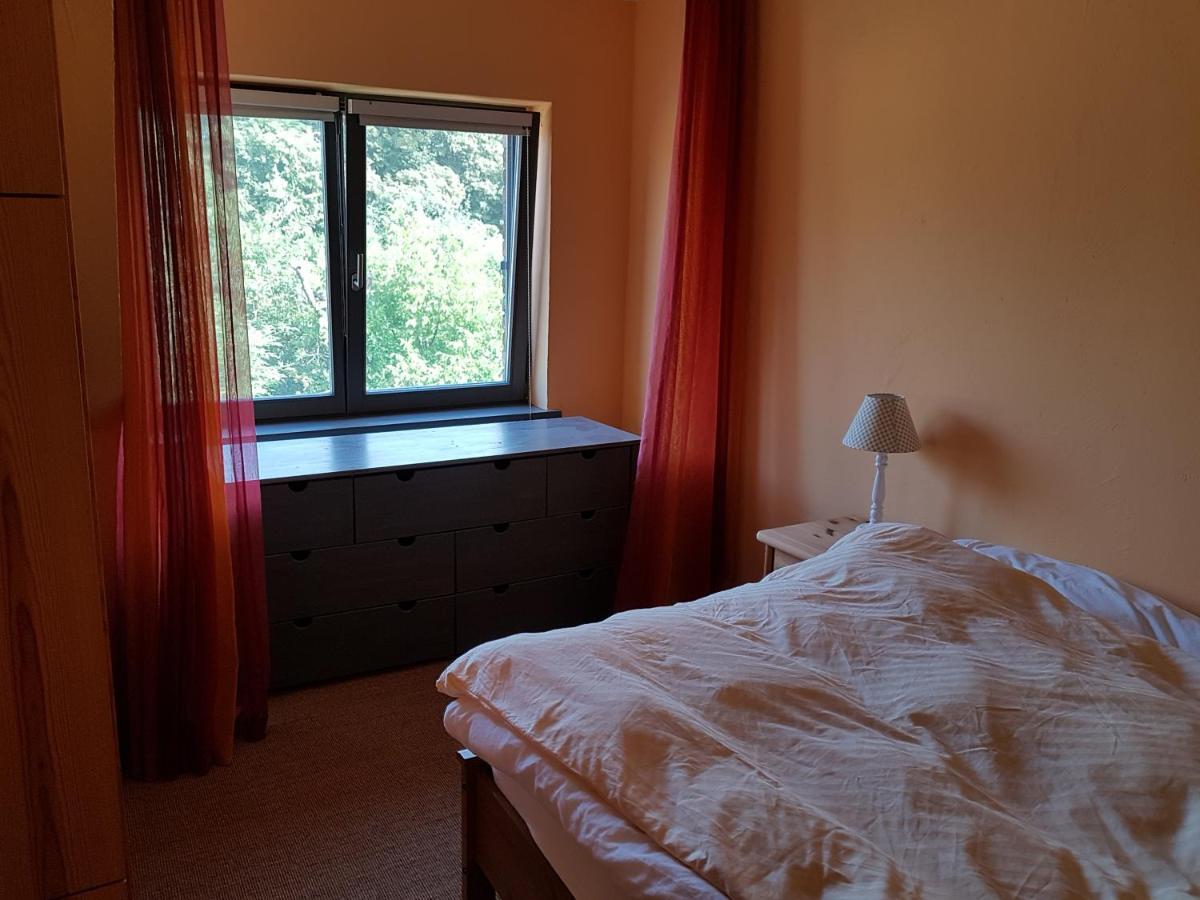 Grosse Wohnung / Haushaelfte In Peetzig Am See Angermunde Exterior foto