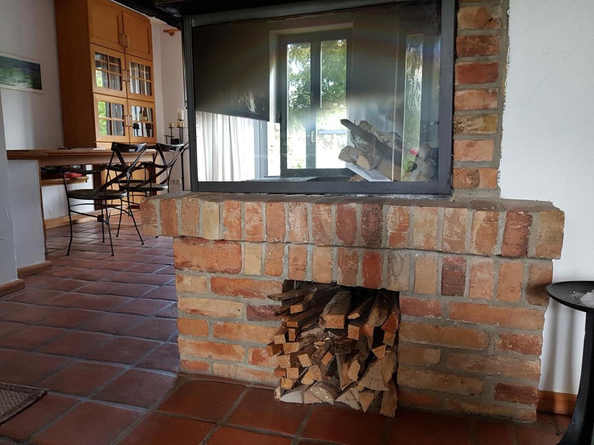 Grosse Wohnung / Haushaelfte In Peetzig Am See Angermunde Exterior foto